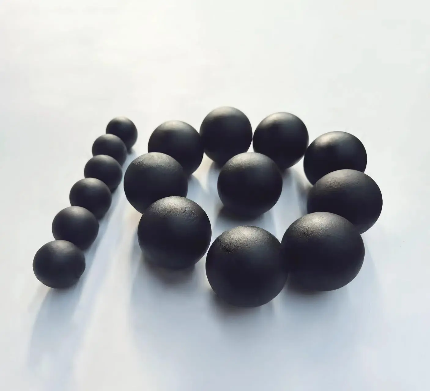 grinding balls